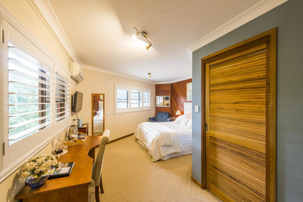 Rooftops Bed And Breakfast Ulmarra Exterior photo